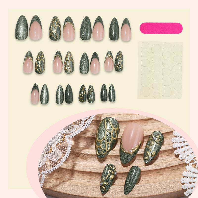 3D Detail French Press-On Nails – close-up detail