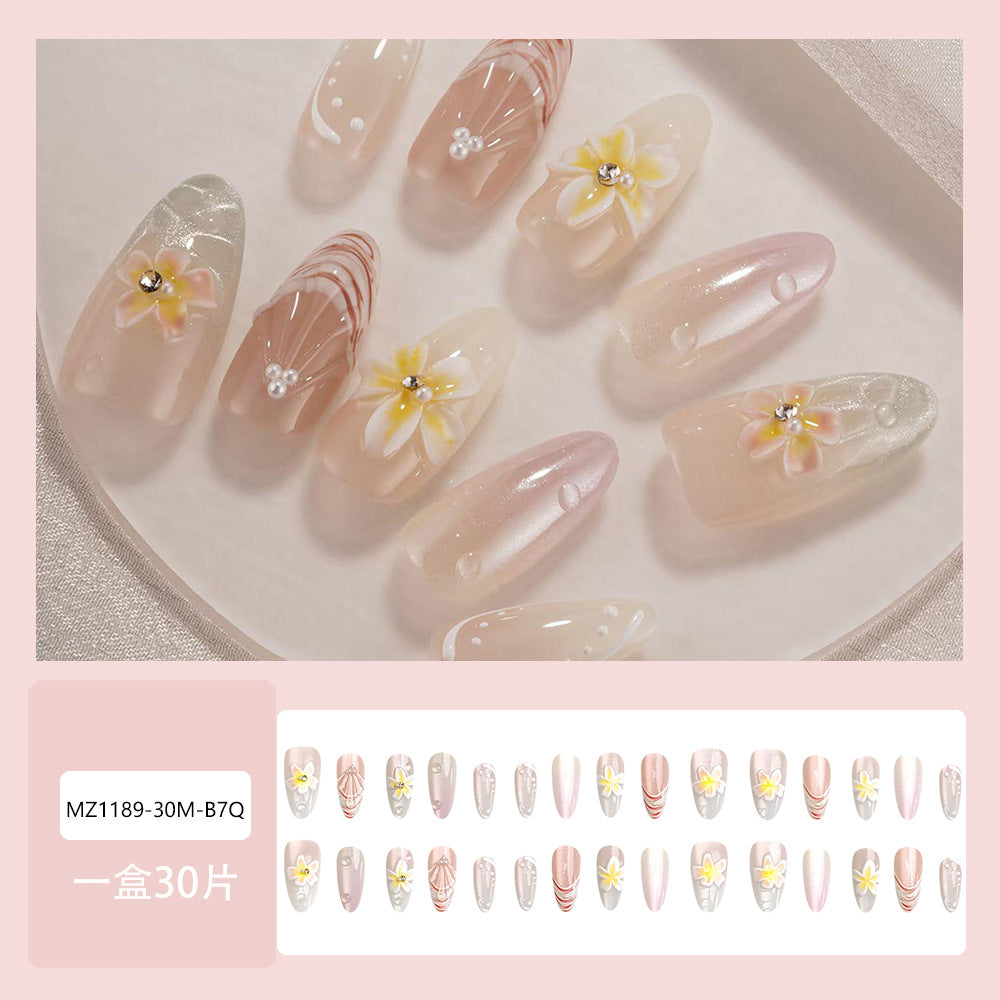 Floral & Shell Press-On Nails – close-up detail