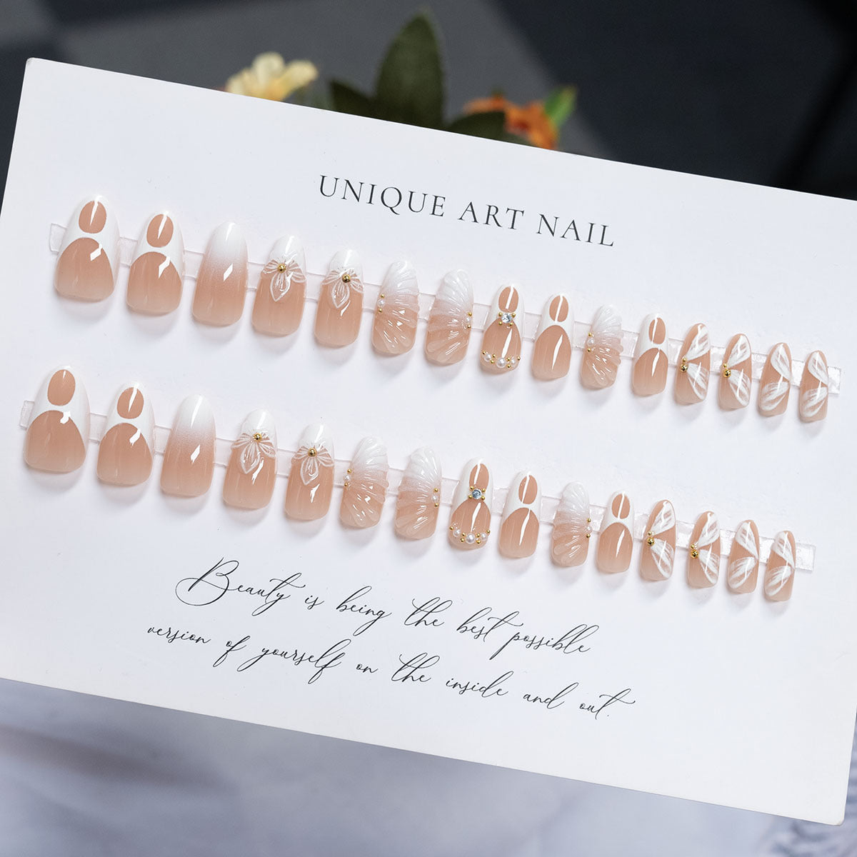 3D Flower & Floral Almond Nails, 24 Pieces – side angle