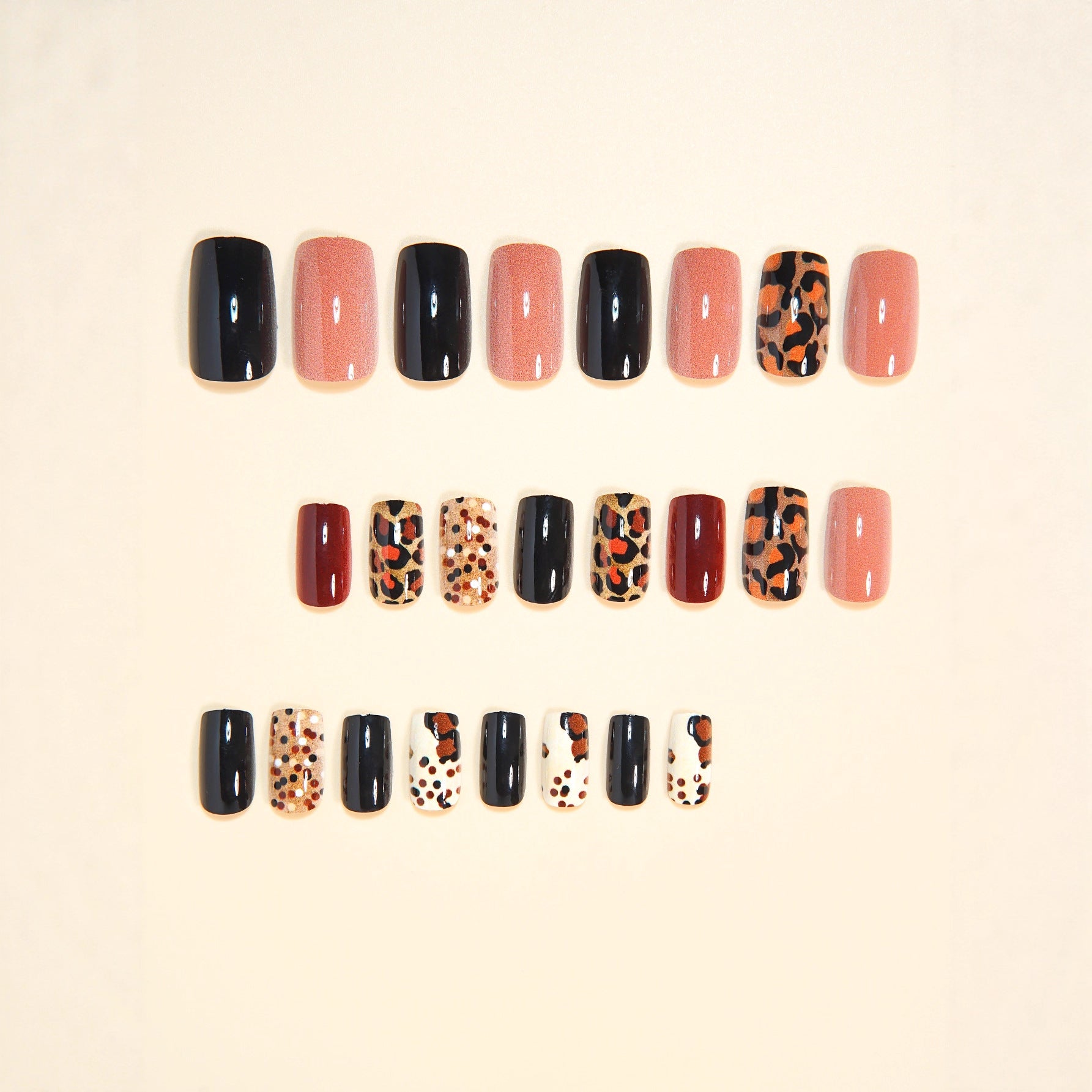 Leopard Print & Wine Red French Nails, 24 Pieces – close-up detail