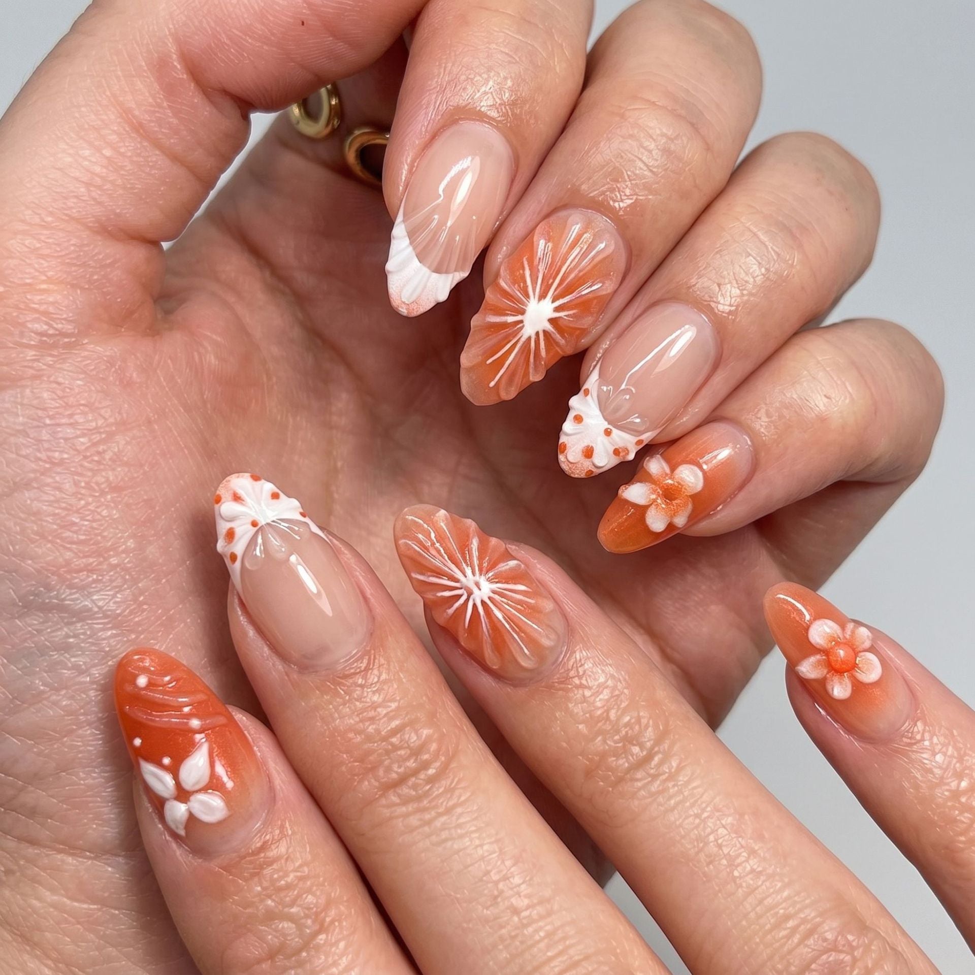 Medium Almond Ombre Gradient & Shell Press-On Nail Set (24 Pieces) – front view