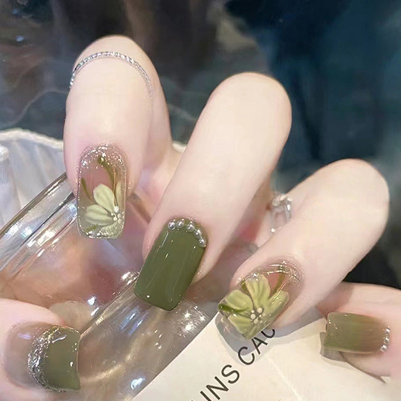 Pearl Detail Press-On Nails – front view