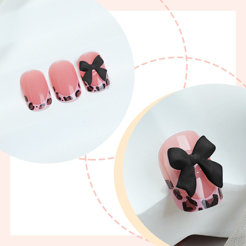 Bowknot & Leopard Print French Press-On Nails – close-up detail