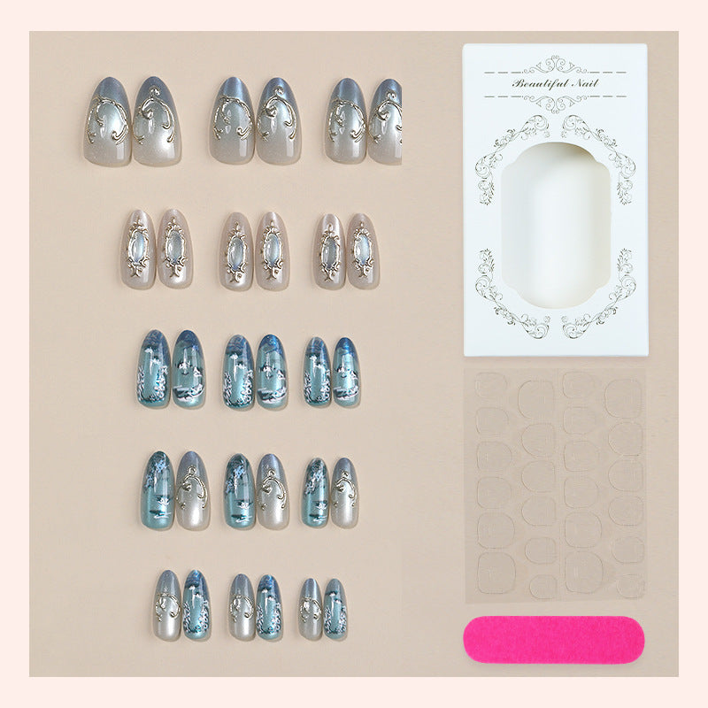 Emerald Green & Gemstone Ombre Nails, 30 Pieces – close-up detail