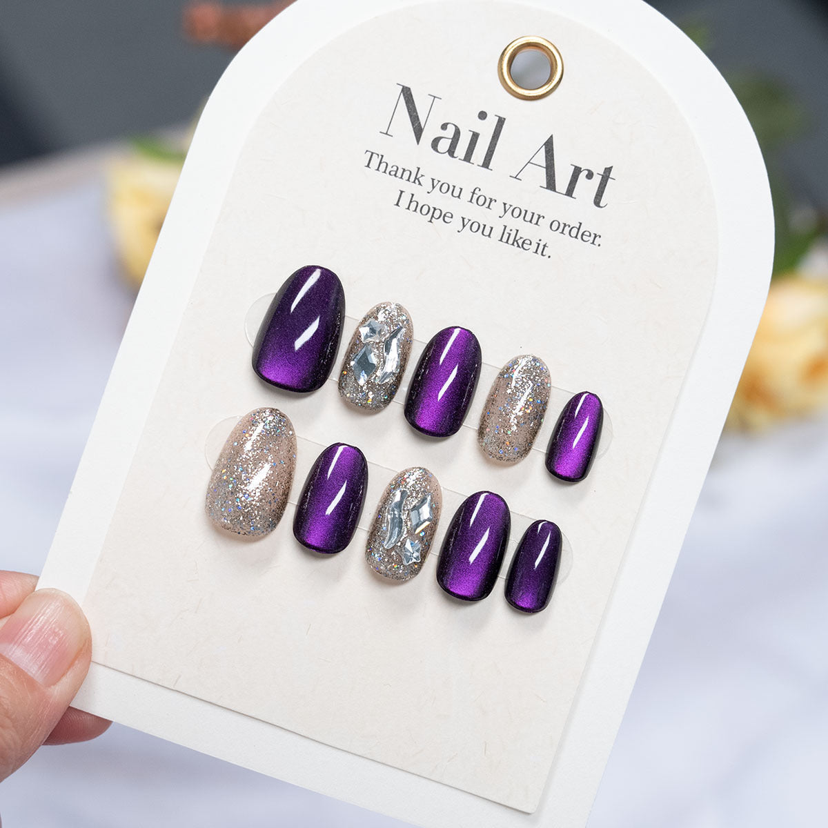 Short Almond Duo-Tone Shimmer & Cat Eye Press-On Nail Set (24 Pieces) – close-up detail