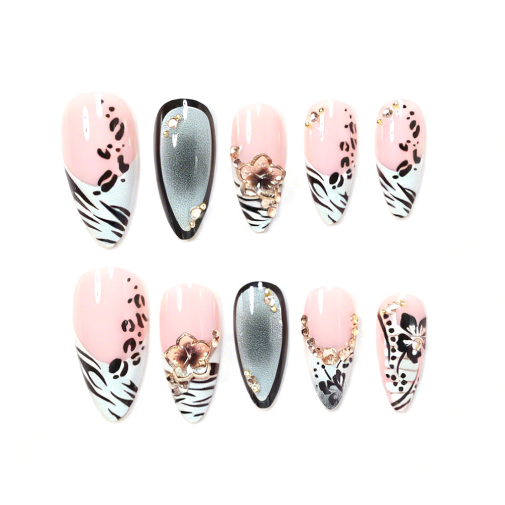 Ink Wash & Leopard Print Glitter Nails, 24 Pieces – close-up detail