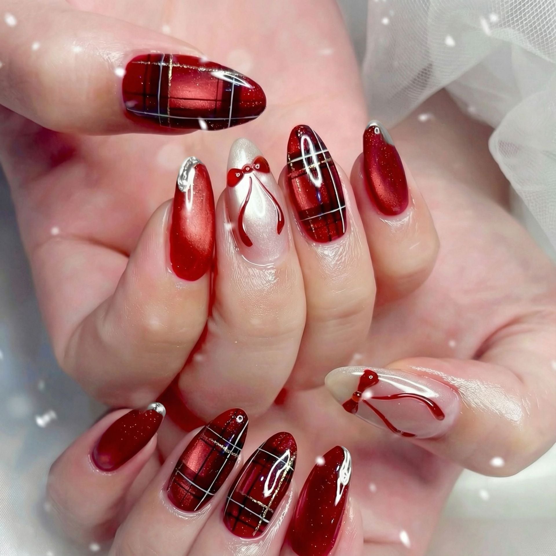Valentine's Day & Bowknot Press-On Nails, 30-Piece Set – front view