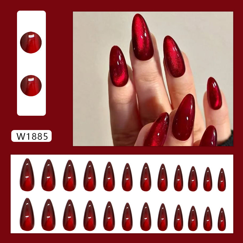 Cat Eye Press-On Nails, Medium Almond – close-up detail