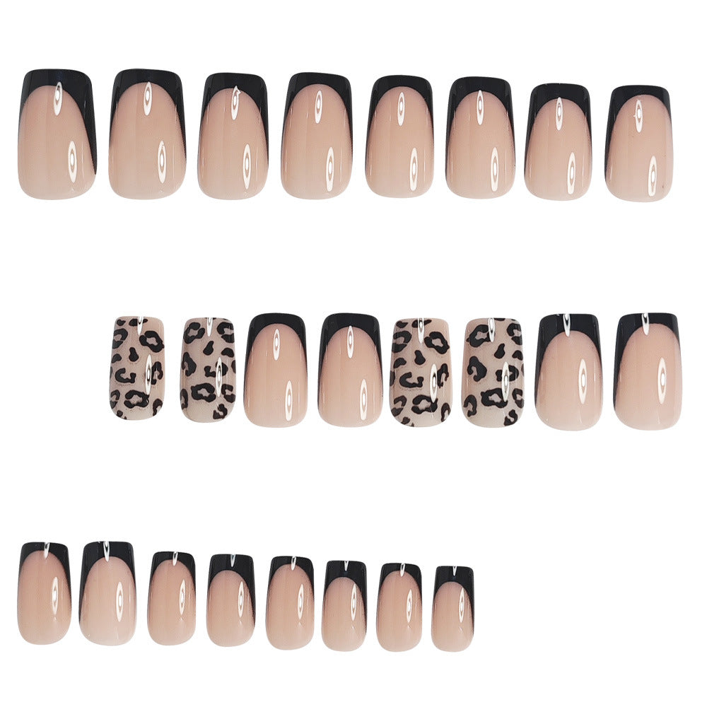 Medium Square Leopard Print & French Tip Press-On Nail Set (24 Pieces) – close-up detail