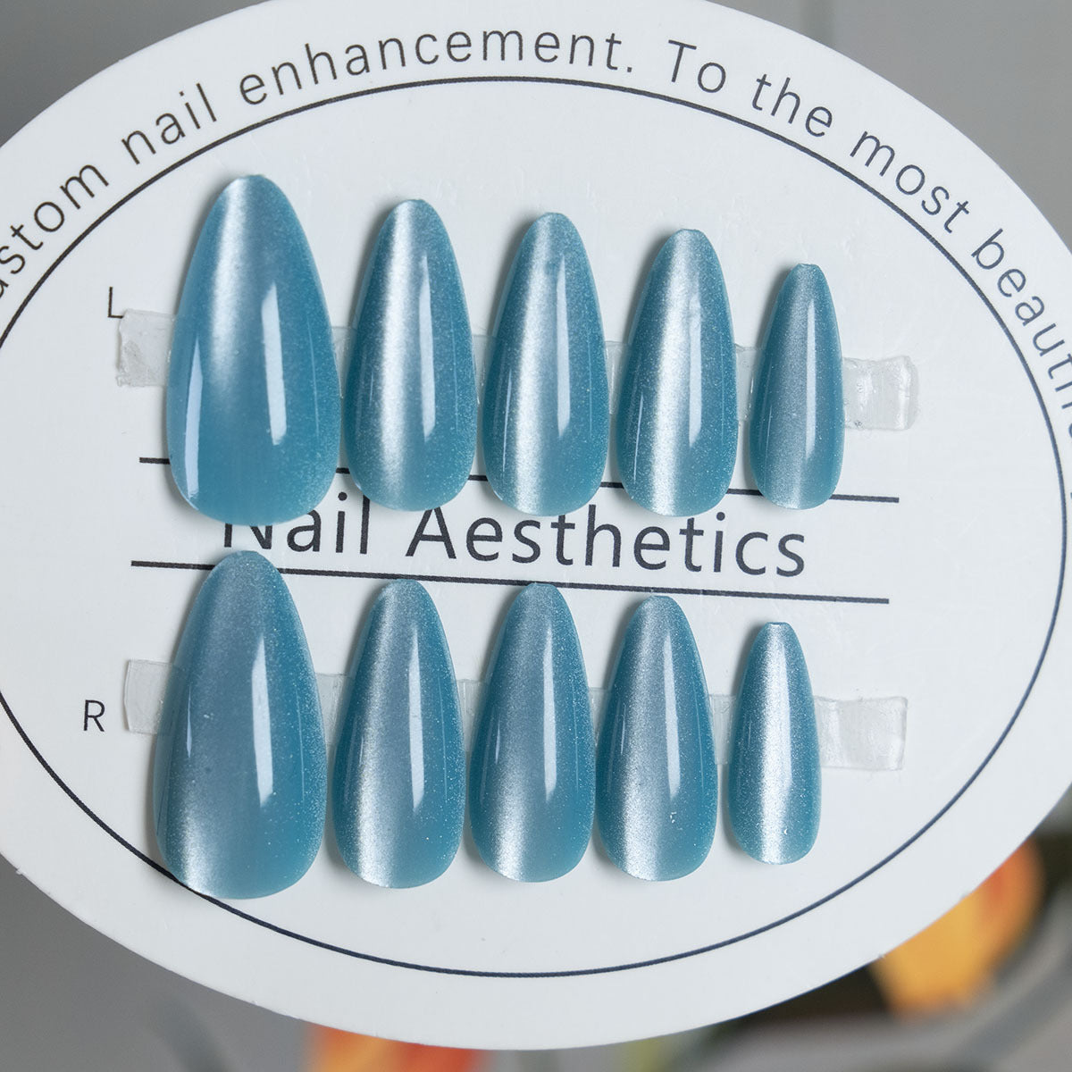 Cat Eye Nails, Medium, 24 Pieces – close-up detail