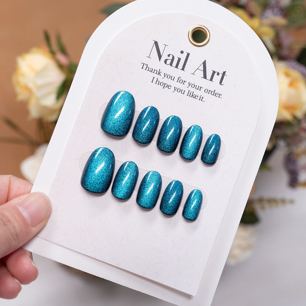 Cat Eye Press-On Nails – side angle