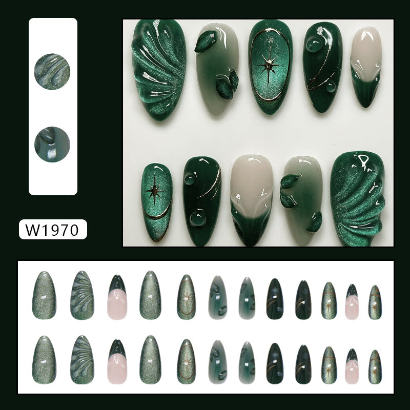 Corrugated Texture & French Tip Cat Eye Press-On Nails, Medium Almond – close-up detail