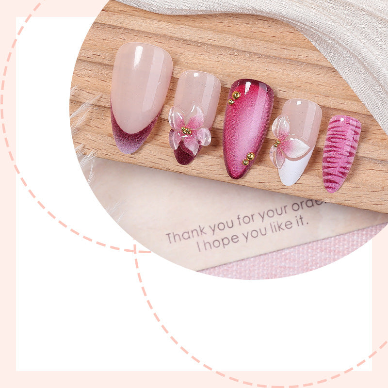 French Tip & 3D Resin French Nails, 24 Pieces – side angle