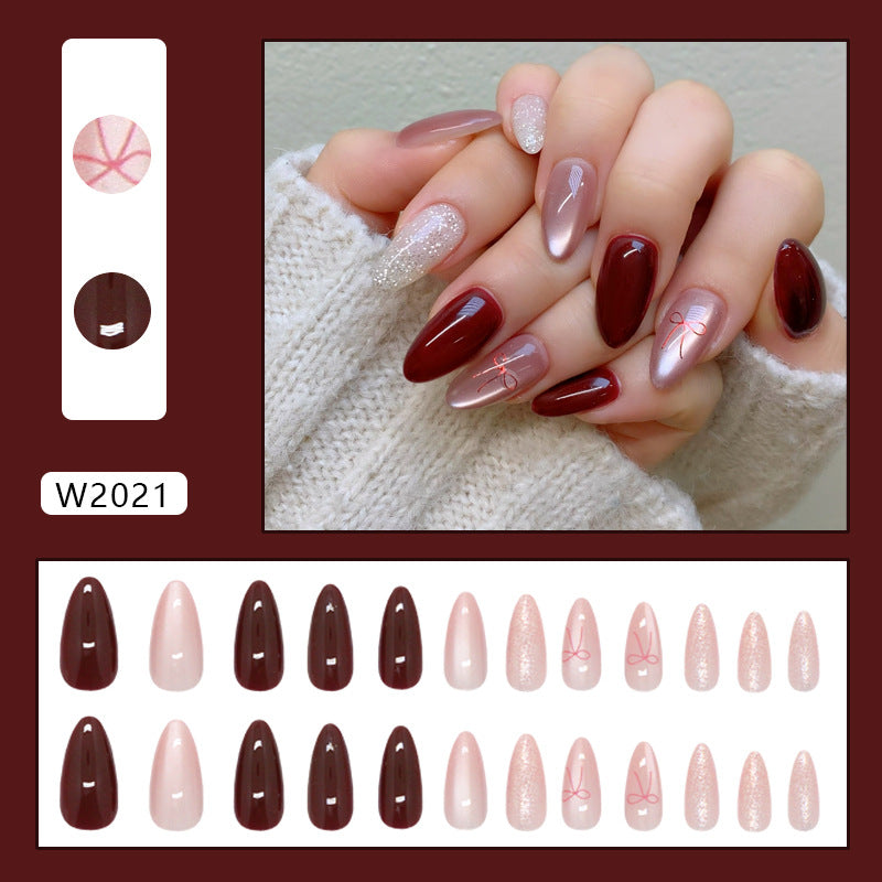 Cat Eye & Glitter Press-On Nails, Medium Almond – close-up detail