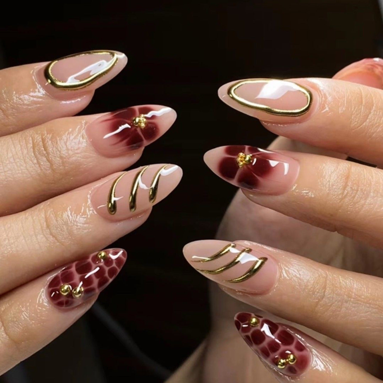 Floral & Glitter Nails, Short Almond, 24 Pieces – front view